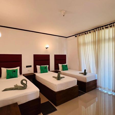 Lemazone Inn Mirissa Ngoại thất bức ảnh