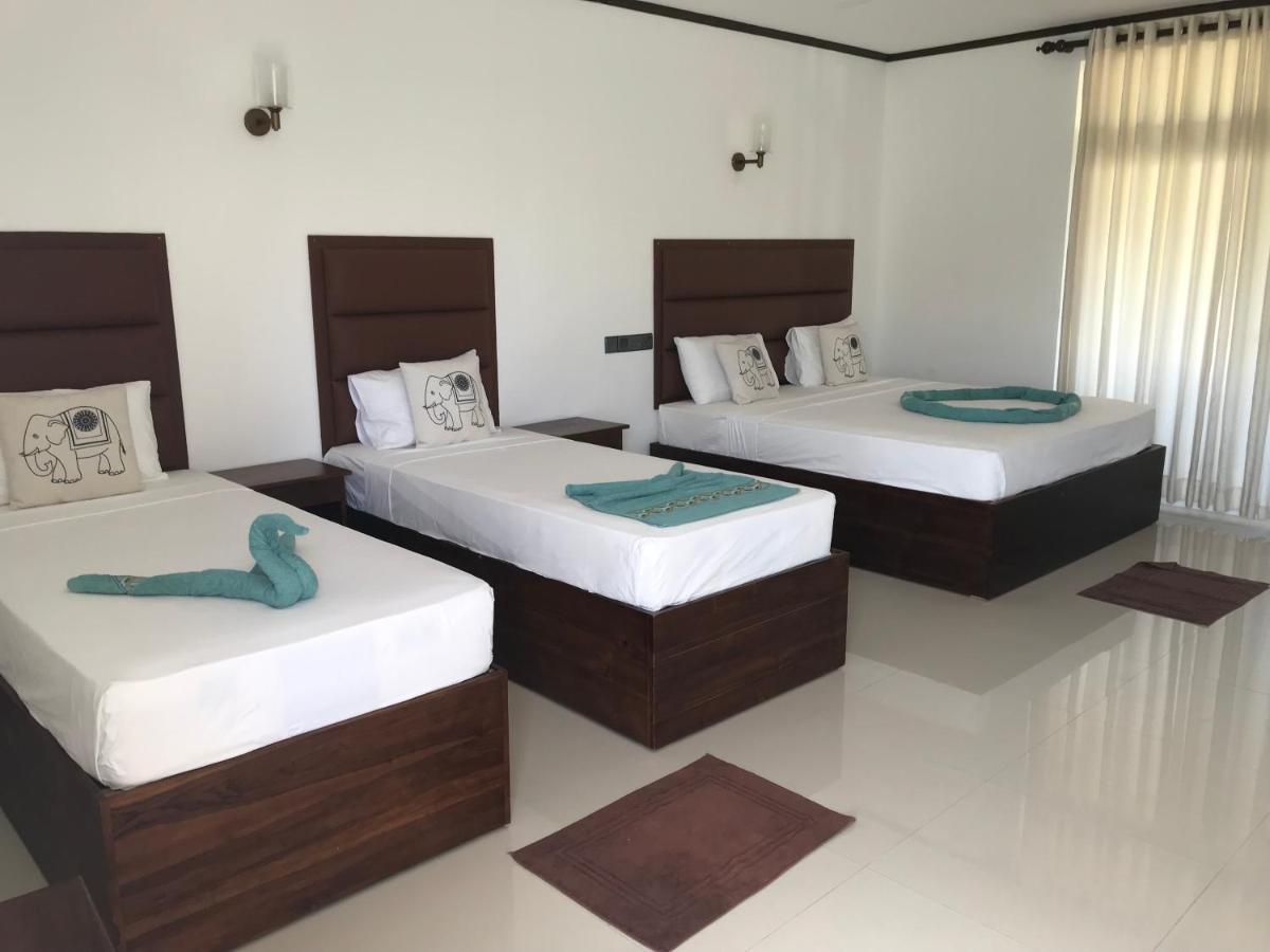 Lemazone Inn Mirissa Ngoại thất bức ảnh