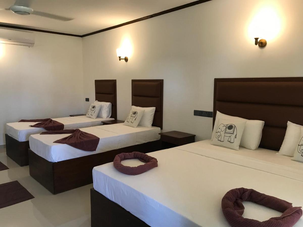Lemazone Inn Mirissa Ngoại thất bức ảnh