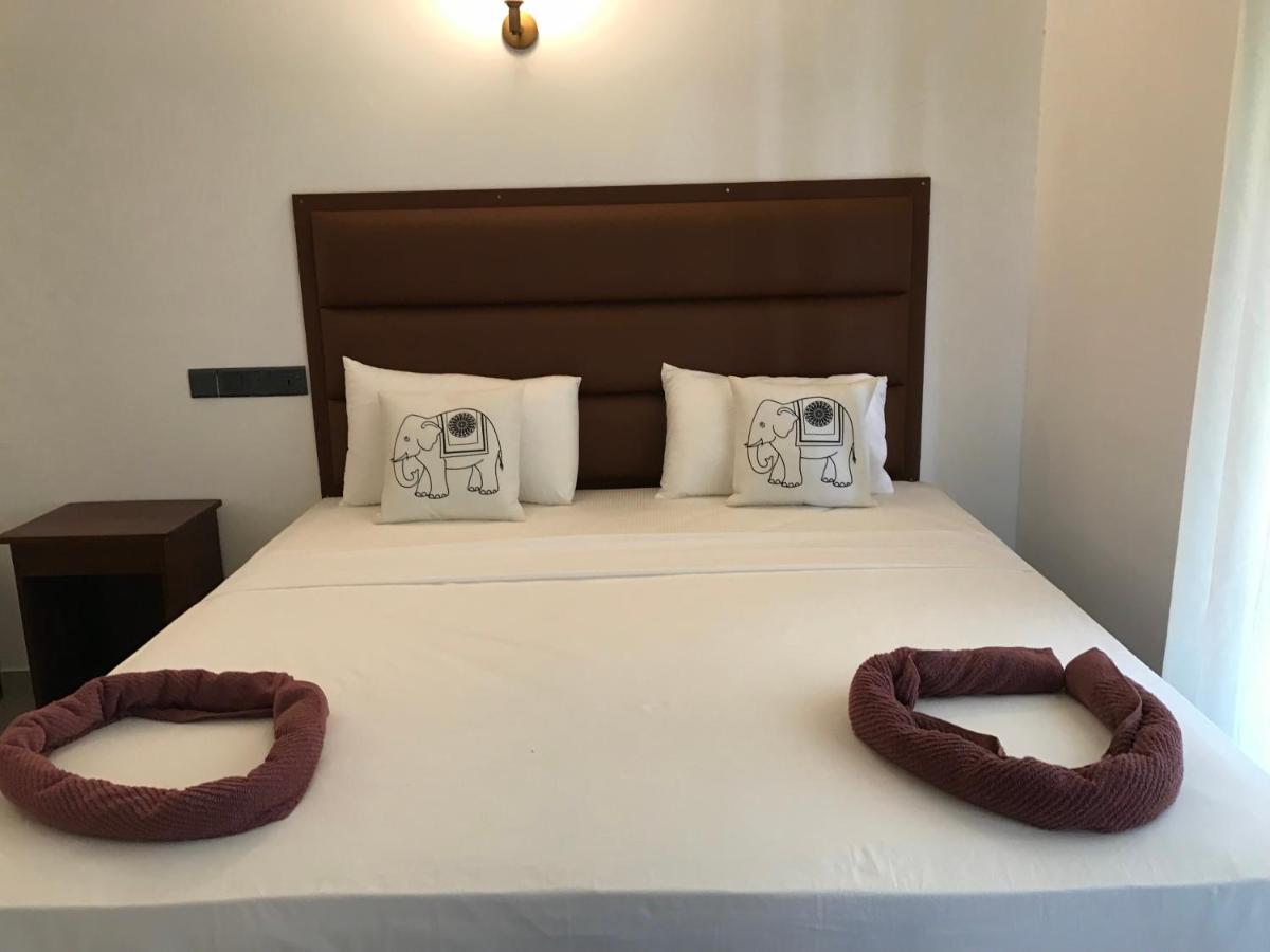 Lemazone Inn Mirissa Ngoại thất bức ảnh