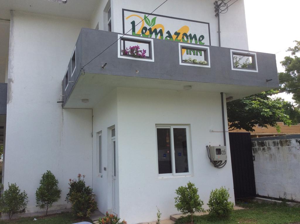 Lemazone Inn Mirissa Ngoại thất bức ảnh