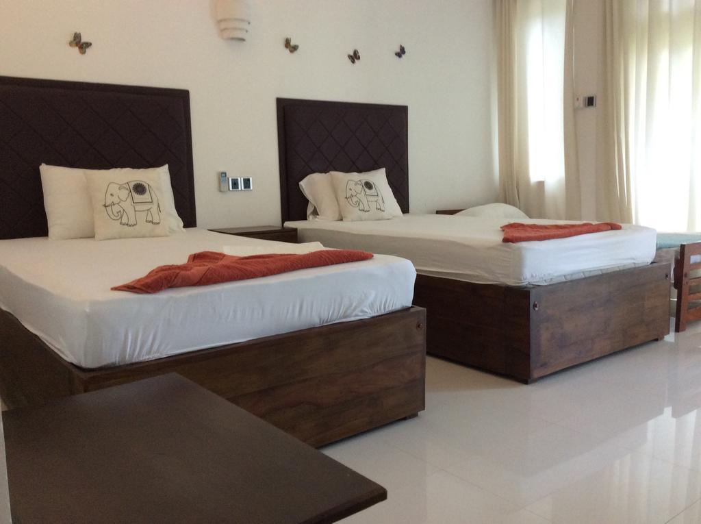 Lemazone Inn Mirissa Phòng bức ảnh